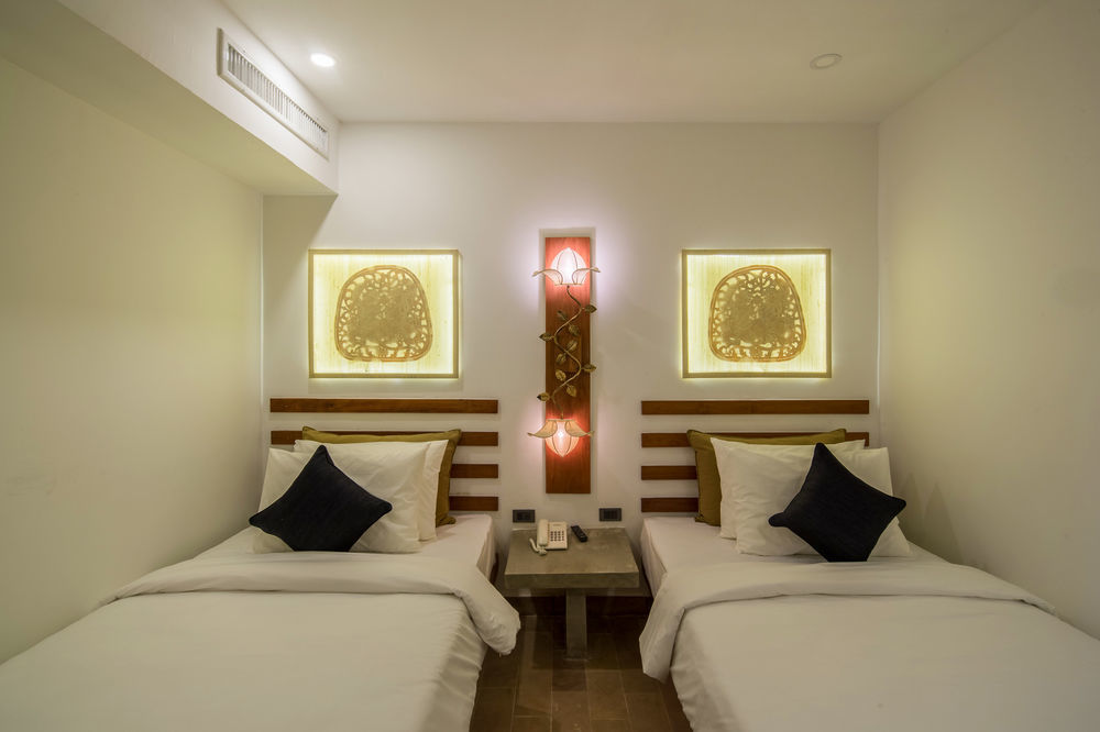 The Thirdfold Residence Siem Reap Extérieur photo Deluxe Twin Room