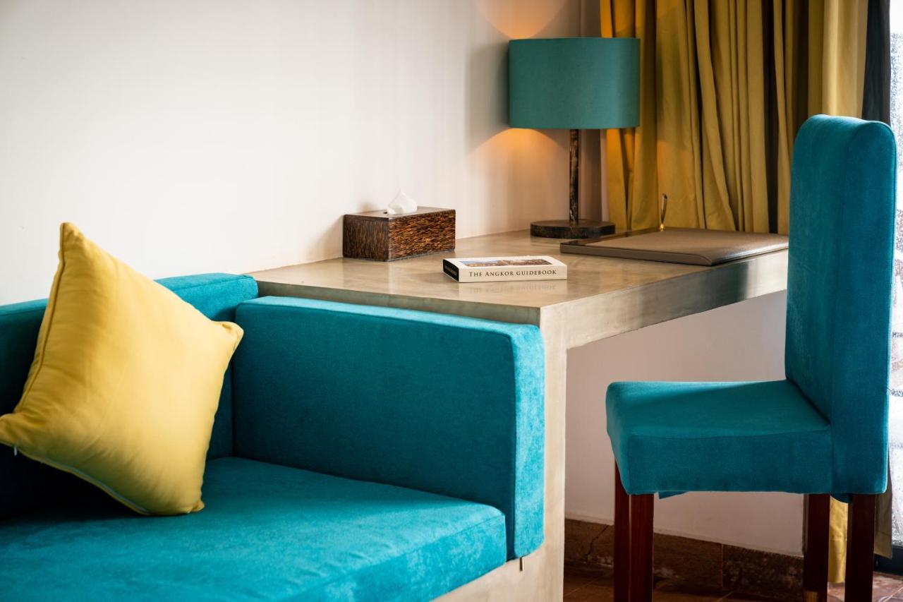 The Thirdfold Residence Siem Reap Extérieur photo A room at the hotel