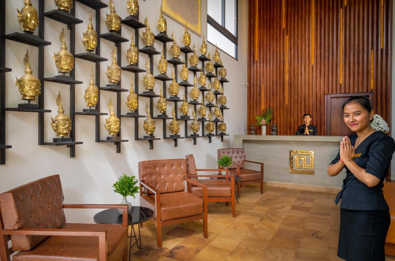 The Thirdfold Residence Siem Reap Extérieur photo The lobby of the hotel